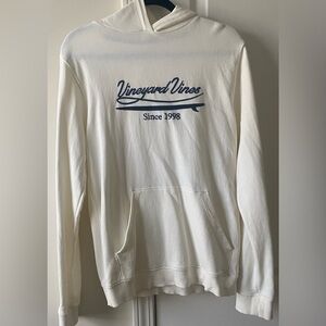 Vineyard Vines boys hoodie. Size XL.